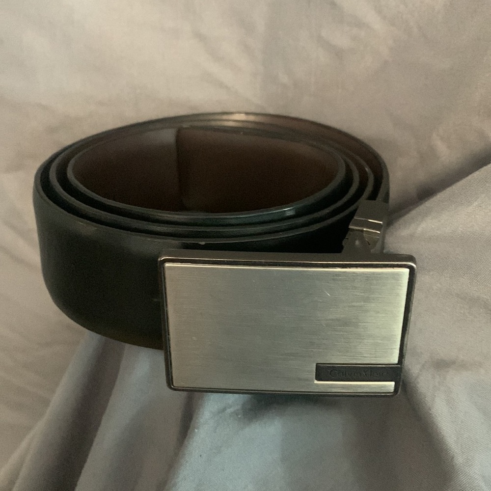 Calvin Klein Men’s Dress Belt Size 34, Reversible Brown/ Black